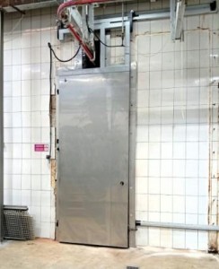 Откатная холодильная дверь 